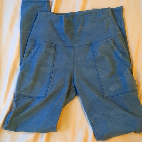 Aerie blue pocket leggings - Picture 2 of 3